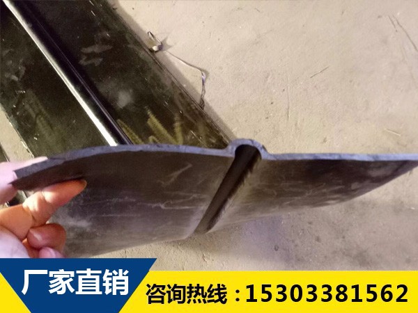 怎樣才能保證外貼式橡膠止水帶的固定和準(zhǔn)確性？